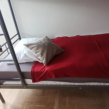 Auberge de jeunesse Hotel-hostel Saska *